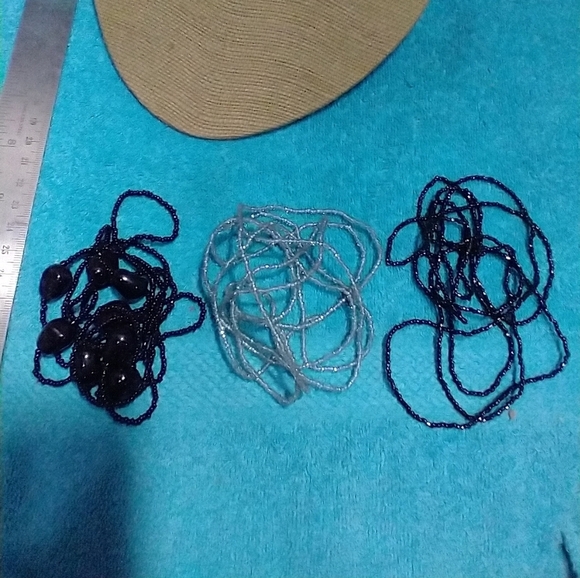 Elegant Black Clear Beaded Necklace 3 in 1 layered vintage - Picture 2 of 2